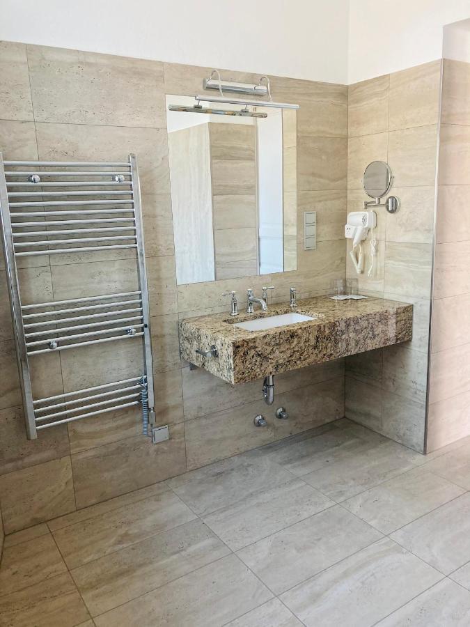Kira Panzio Bed & Breakfast Lengyeltoti Bagian luar foto