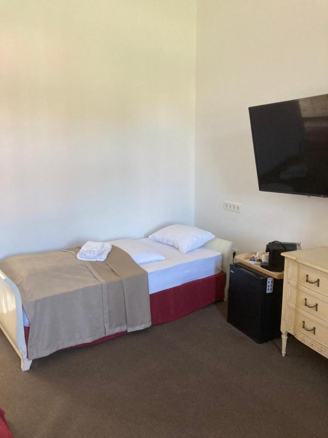 Kira Panzio Bed & Breakfast Lengyeltoti Bagian luar foto